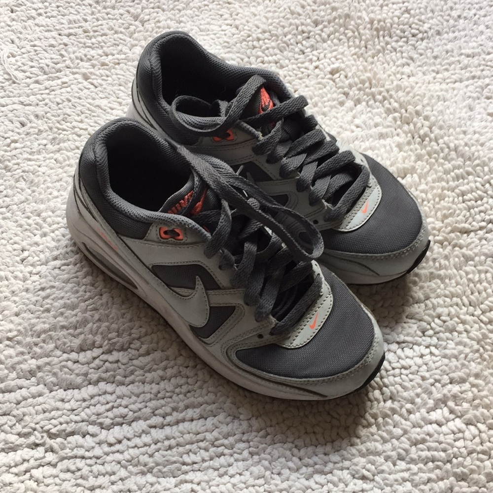 NIKE | Girls air sneakers size 3.5